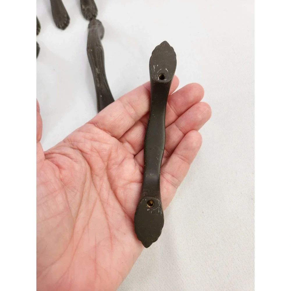Lot of 10 Drawer Pulls Cabinet Handles Dark Oiled Bronze Metal Scalloped